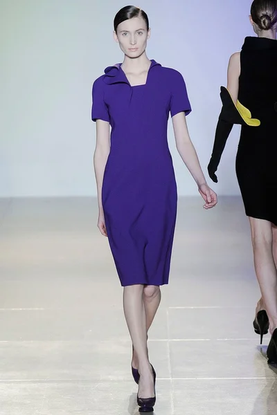 Look 50